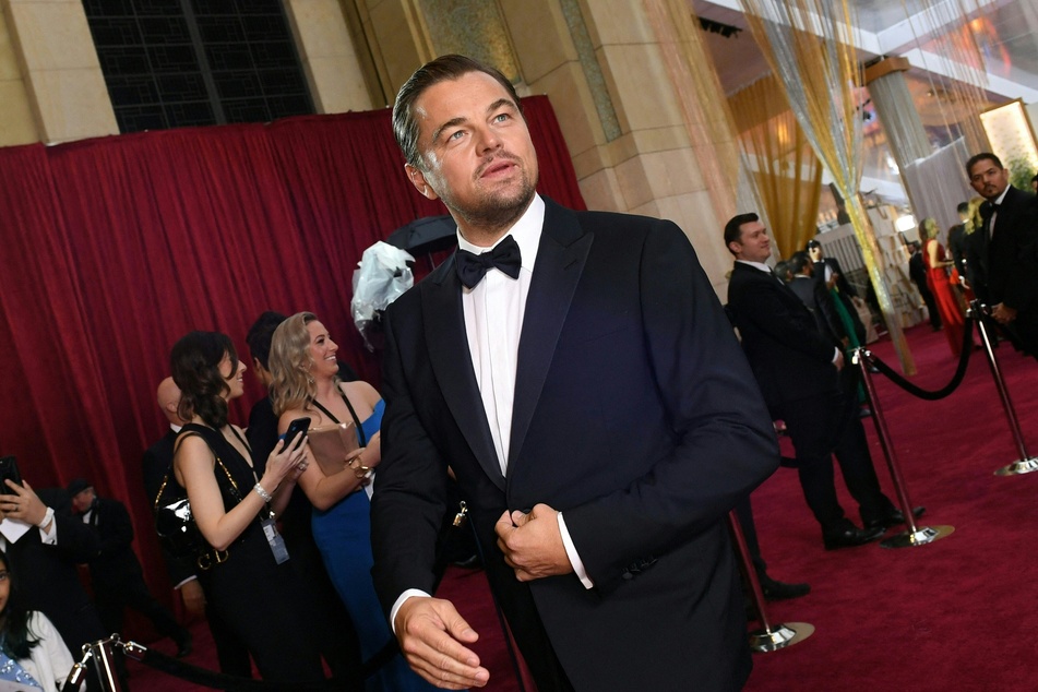 It may be a new year, but Leonardo DiCaprio's seems to still only have eyes for the younger ladies!