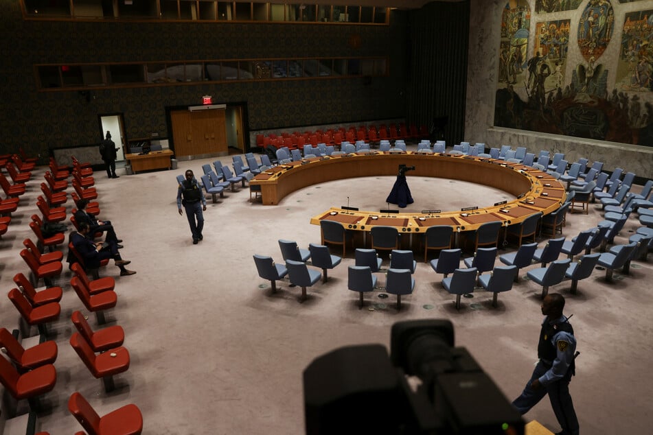 The United Nations Security Council has delayed its Israel-Gaza resolution vote once again.
