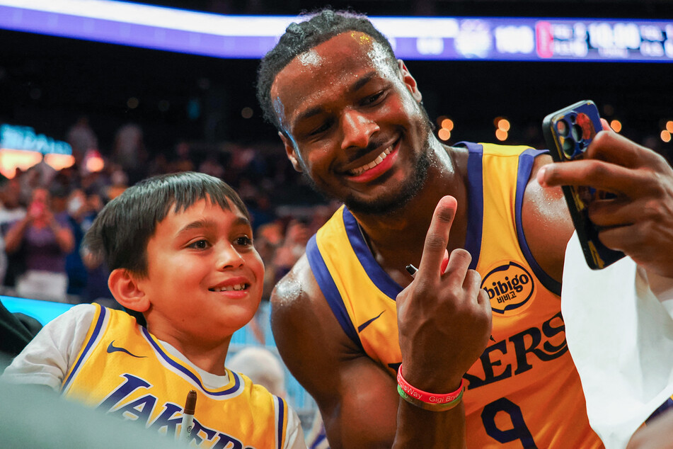 Bronny James made his unofficial debut for the LA Lakers in the NBA California Classic at the Chase Center in San Francisco on Saturday.