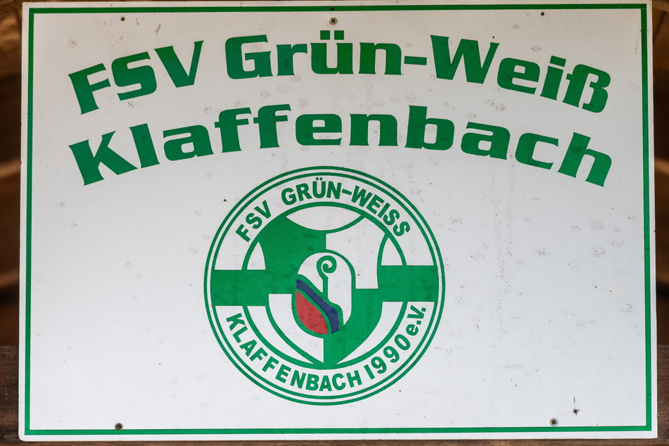 Chris B. (33) kickt für den FSV Grün-Weiß Klaffenbach.