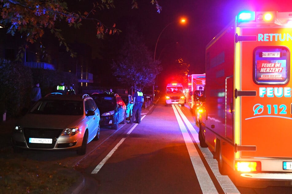 Hamburg: Date endet mit Notarzt-Einsatz: Frauen steigen zu Mann ins Auto, kurz darauf sind sie bewusstlos