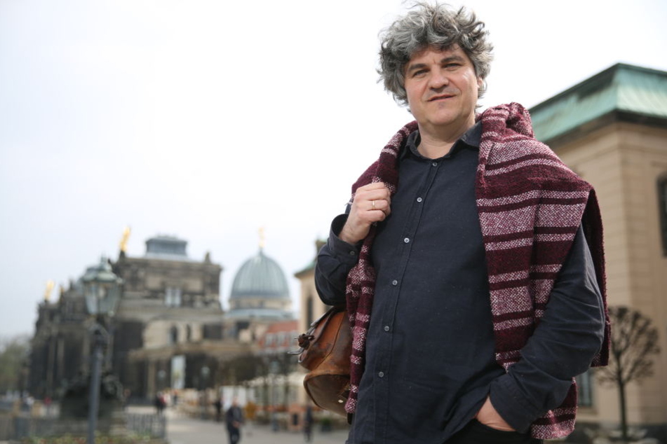 Intendant Markus Rindt will mit seinen Sinfonikern klarmachen, dass immer noch zu viele Mauern existieren: Im Kopf und auf der Landkarte.