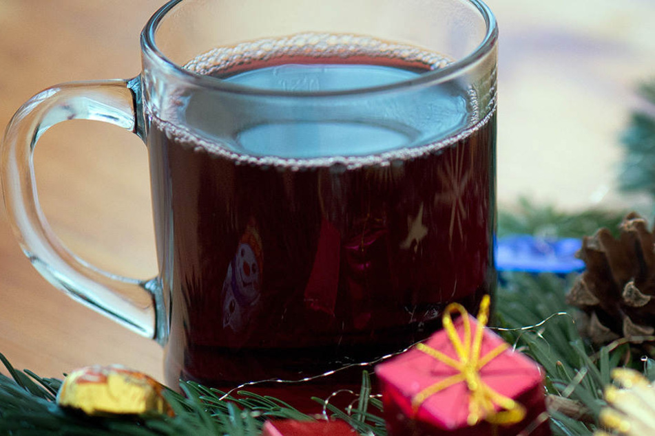 Im Blue Fox gibt's am Abend leckeren Glühwein. (Symbolbild)