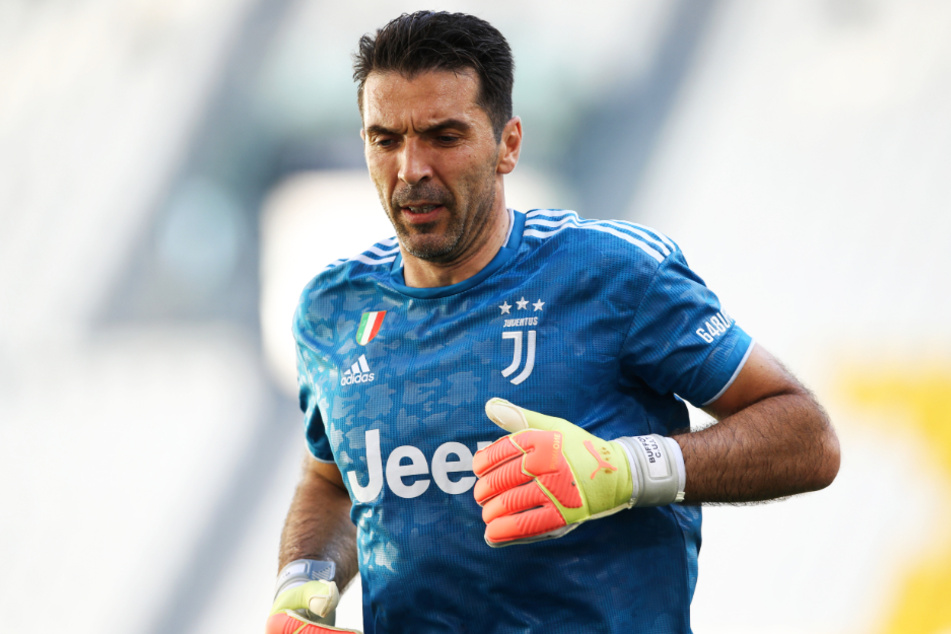 Gianluigi Buffon (42) stand am Sonntag zum 648 Mal in der Serie A im Tor!