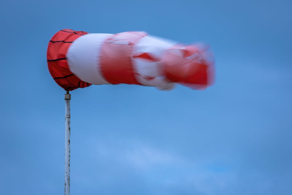 In Thüringen werden zum Jahreswechsel teils kräftige Windgeschwindigkeiten erwartet. (Symbolfoto)