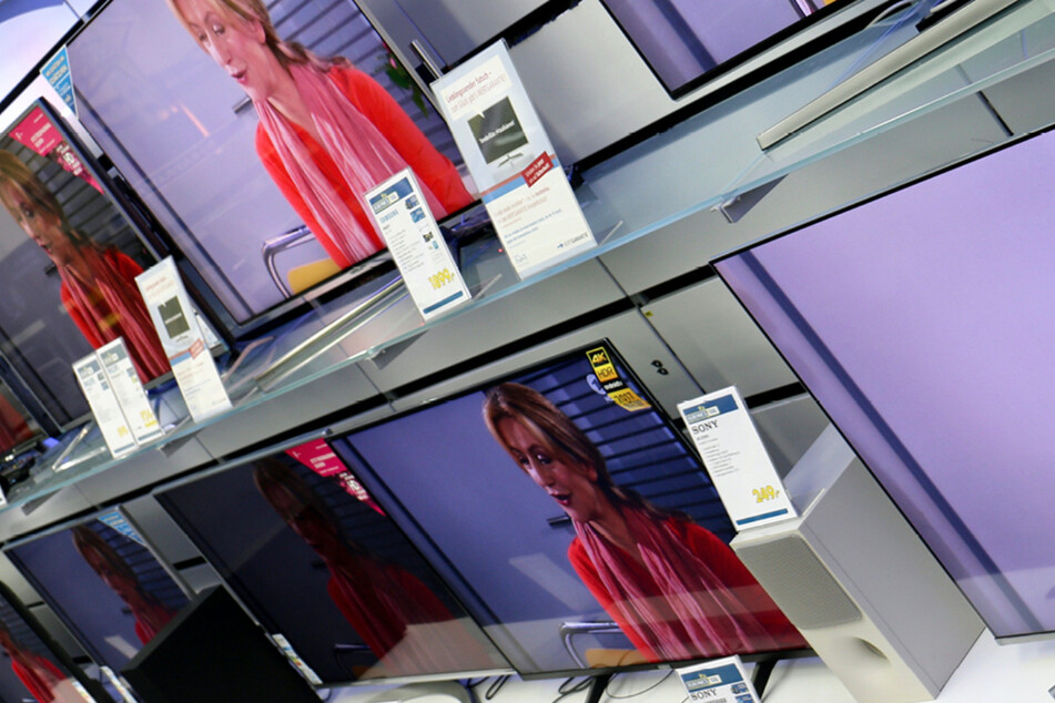 Hier bekommt Ihr ab Montag (17.5.) Fernseher 50% günstiger