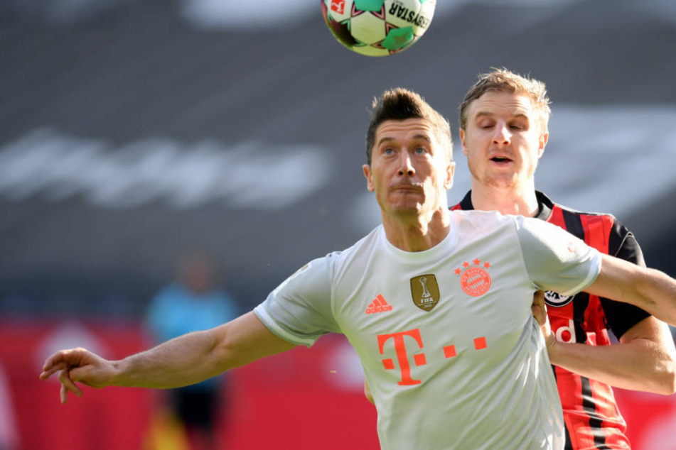 Robert Lewandowski (l.) bewies auch gegen Eintracht Frankfurt seinen Torhunger.