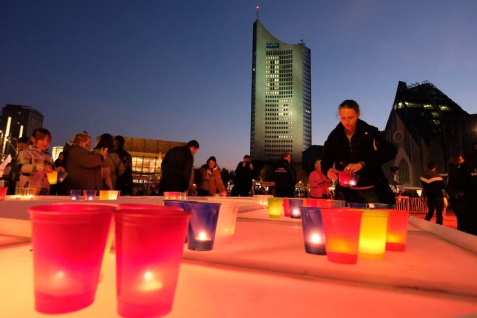 Mit einem großen Lichtfest will Leipzig in diesem Jahr an den 30. Jahrestag der friedlichen Revolution erinnern.