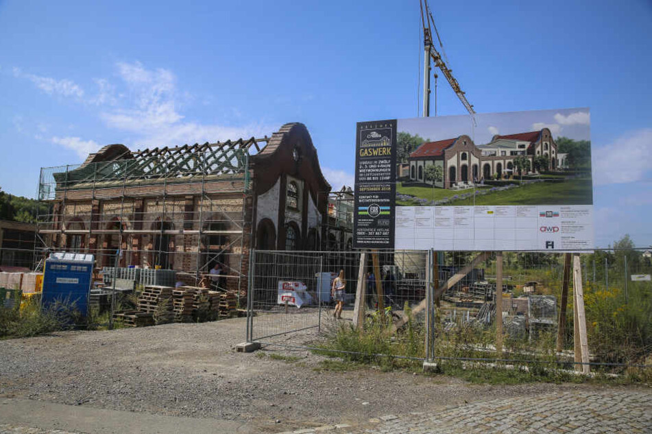 Das Alte Gaswerk in Dresden-Mockritz wird gegenwärtig aus- und umgebaut. Zwölf Wohnungen sollen dort entstehen.