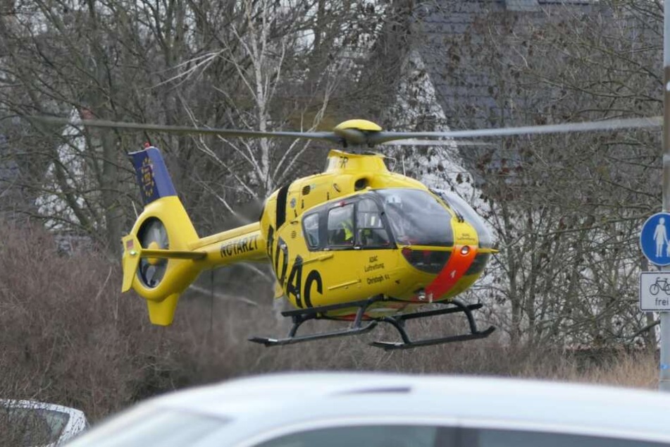 Ein Notarzt wurde an die Unfallstelle in Gerichshain geflogen.