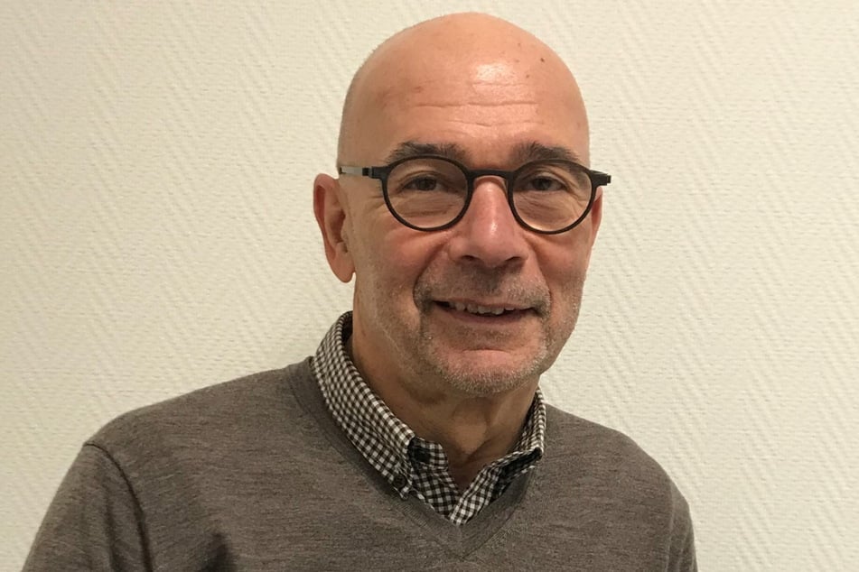 Hans-Joachim Rühlemann (75) vom Tankstellenverband rechnet mit weiter steigenden Spritpreisen.