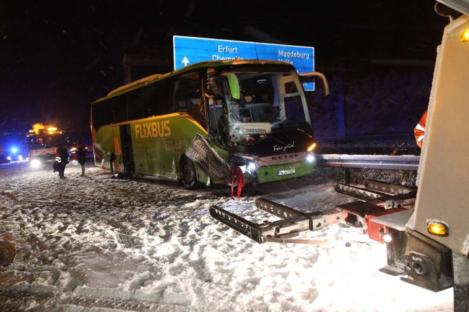 Auch ein Fernbus war in den Unfall auf der A4 zwischen Nossen und Wilsdruff verwickelt.
