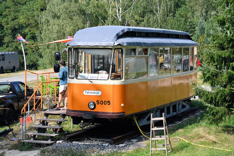 Nach jeder Menge Geld und Arbeit kann das Café in dem Pullmanwagen Typ 22s Ende August eröffnet werden.