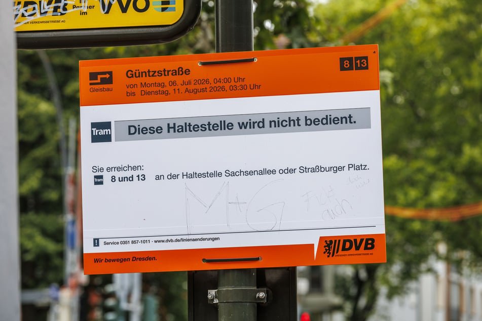 Bis 11. August müssen die Straßenbahnlinien 8 und 13 zwischen Sachsenallee und Straßburger Platz umgeleitet werden.