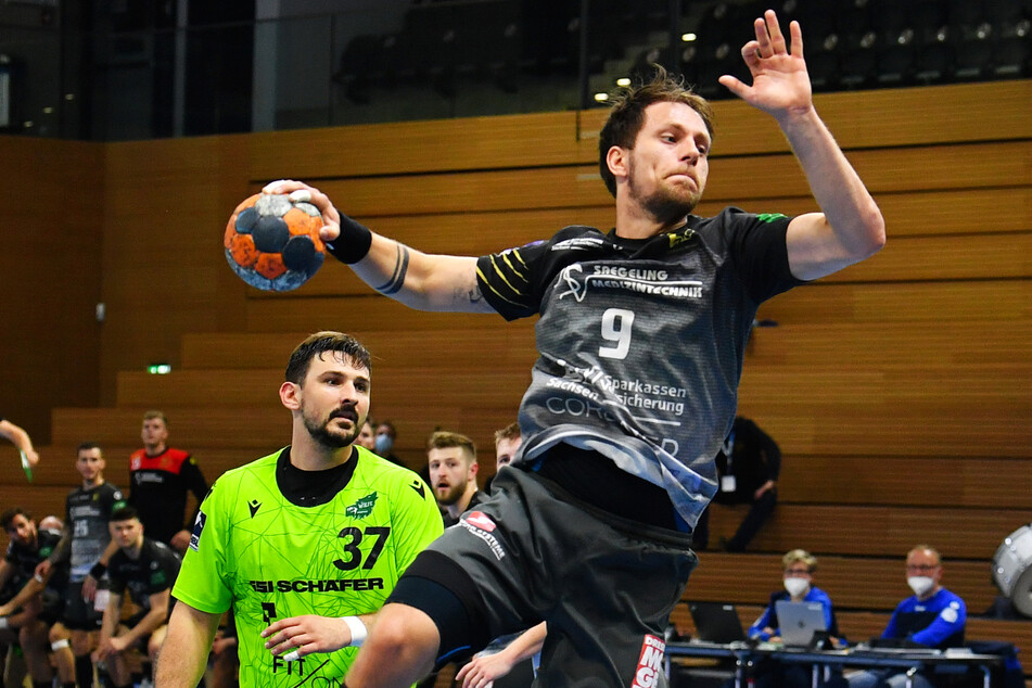 Kein Abstiegskampf! Julius Dierberg (29, am Ball) hat mit seiner Mannschaft in dieser Saison auf dem Parkett echt Spaß.