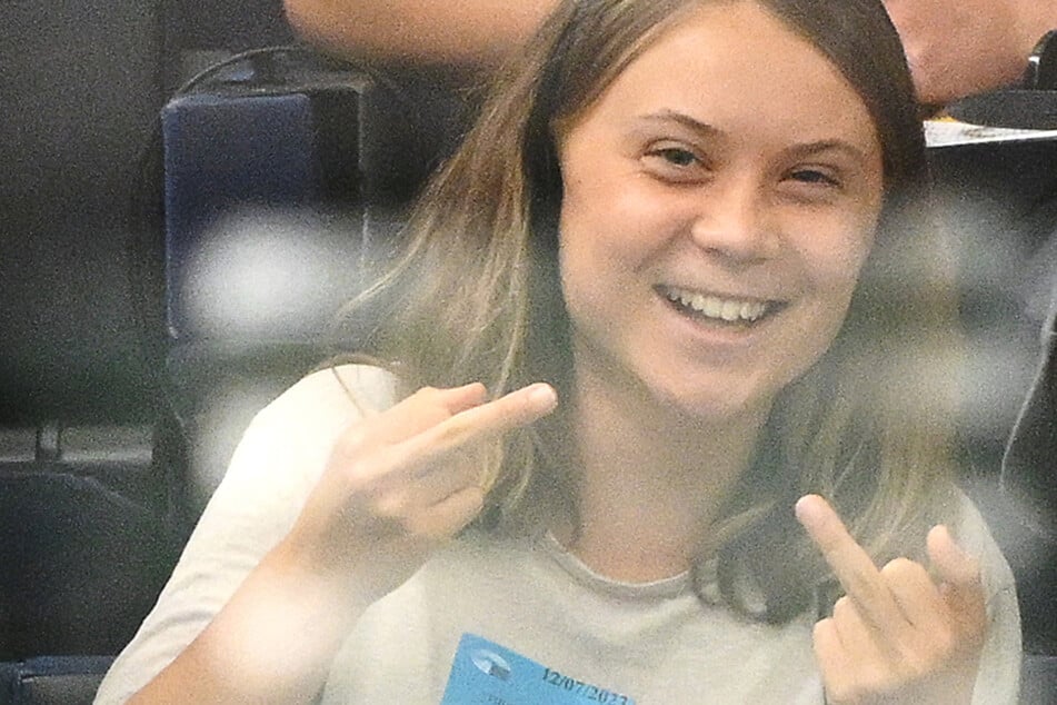 Klima-Aktivistin Greta Thunberg (20) vergisst für einen Moment ihre gute Kinderstube.