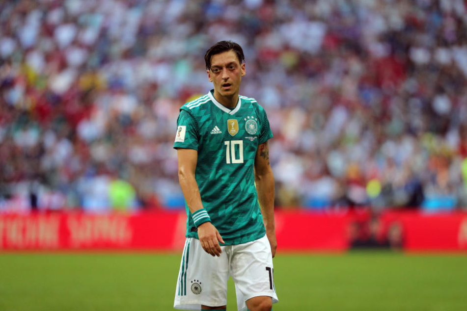 Steht seit seinem Treffen mit Erdogan heftig in der Kritik: Nationalspieler Mesut Özil.
