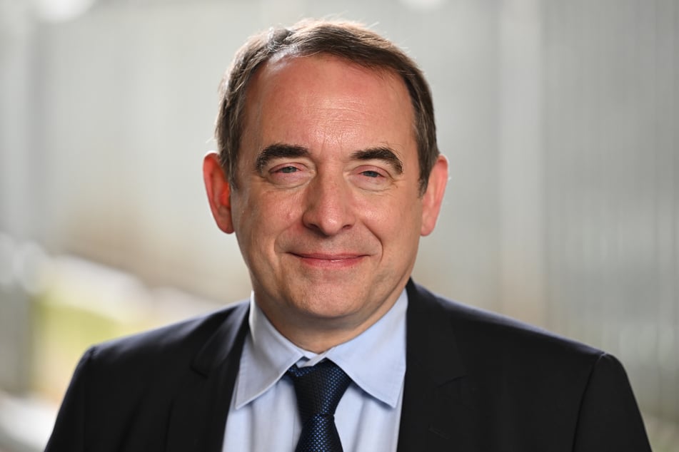 Hessens Finanzminister Alexander Lorz (59, CDU) hat das Pilotprojekt in die Wege geleitet.