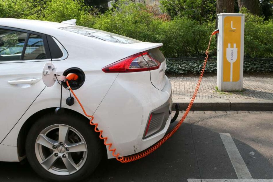 Auch die nötige Ladetechnik kann sich mit den Fördergeldern beschafft werden.