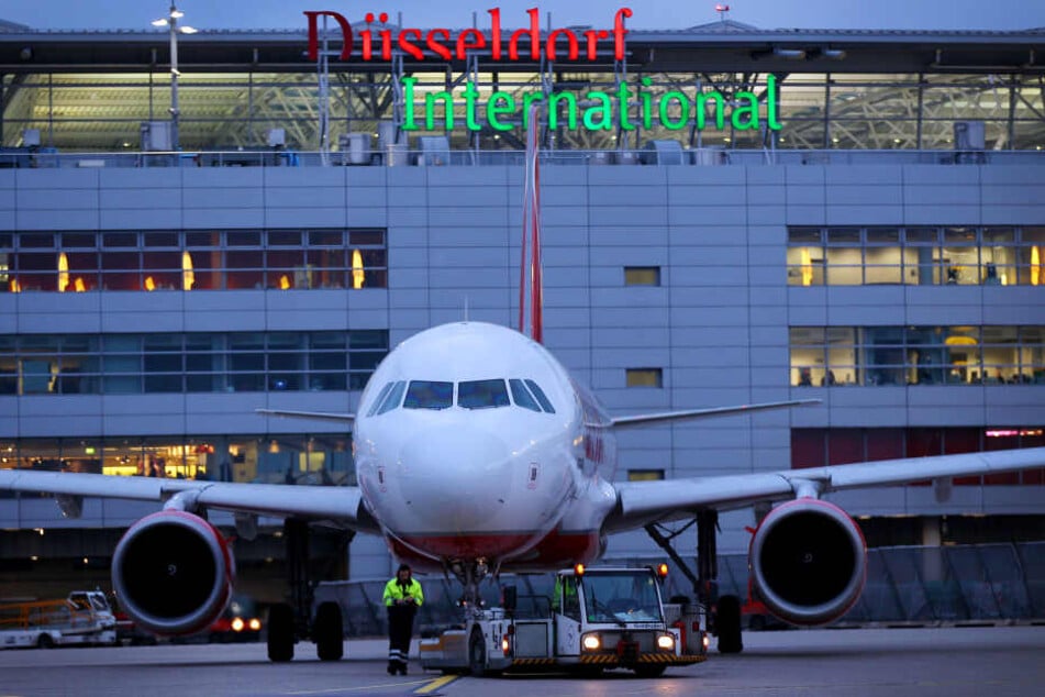 Der Betrüger wurde am Düsseldorfer Flughafen festgenommen.