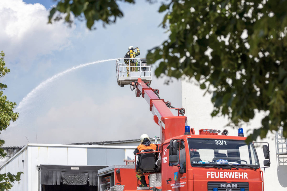 Noch bis Dienstvormittag wird der Einsatz voraussichtlich andauern.