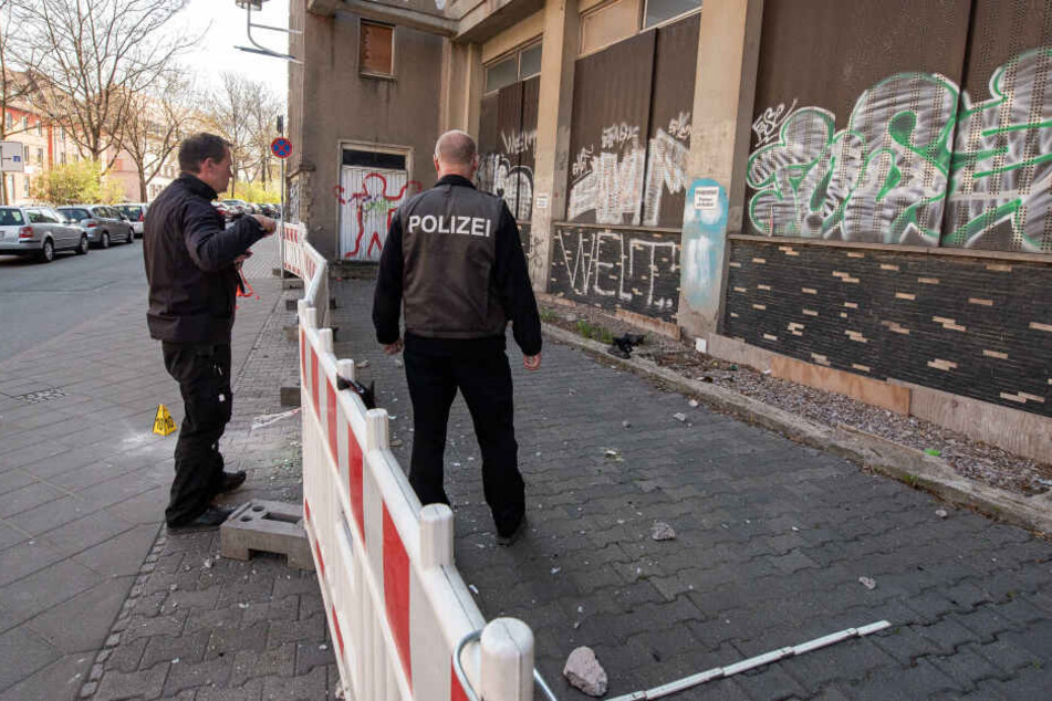 Die Polizei sicherte Spuren am Tatort.