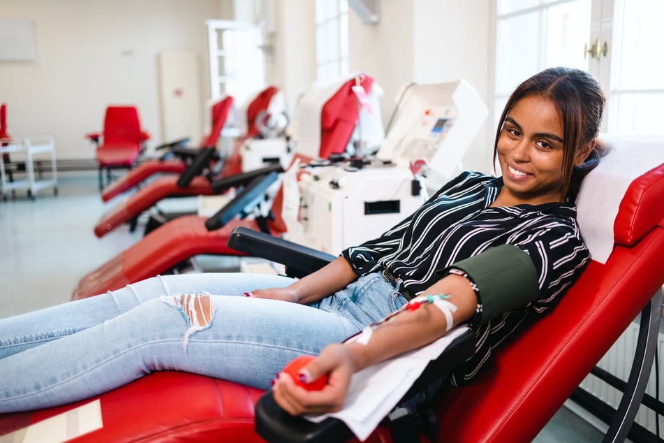 Der DRK-Blutspendedienst bietet zusätzliche Termine zu den Weihnachtstagen an.