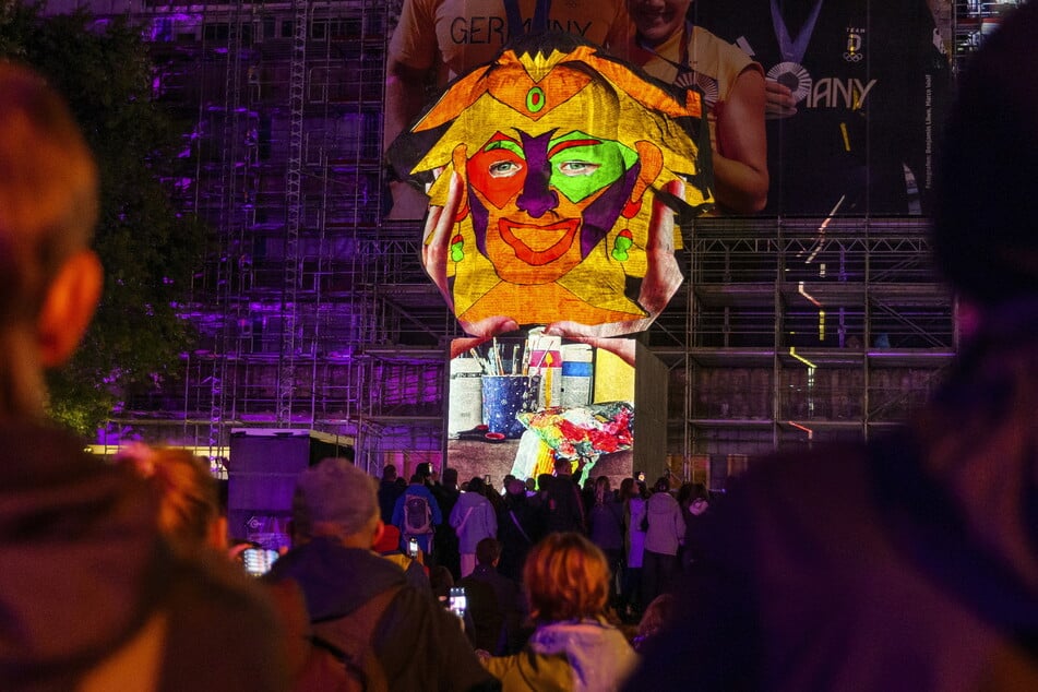 Unter anderem der "Nischel" wird bei dem Lichtkunst-Festival angestrahlt.