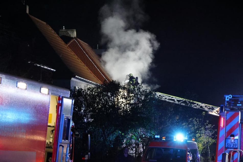 Rauch stieg aus dem Einfamilienhaus in der Hüfferstraße.