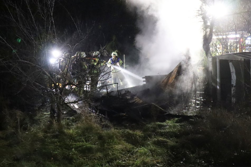 Die Feuerwehr hatte die Flammen zügig unter Kontrolle.