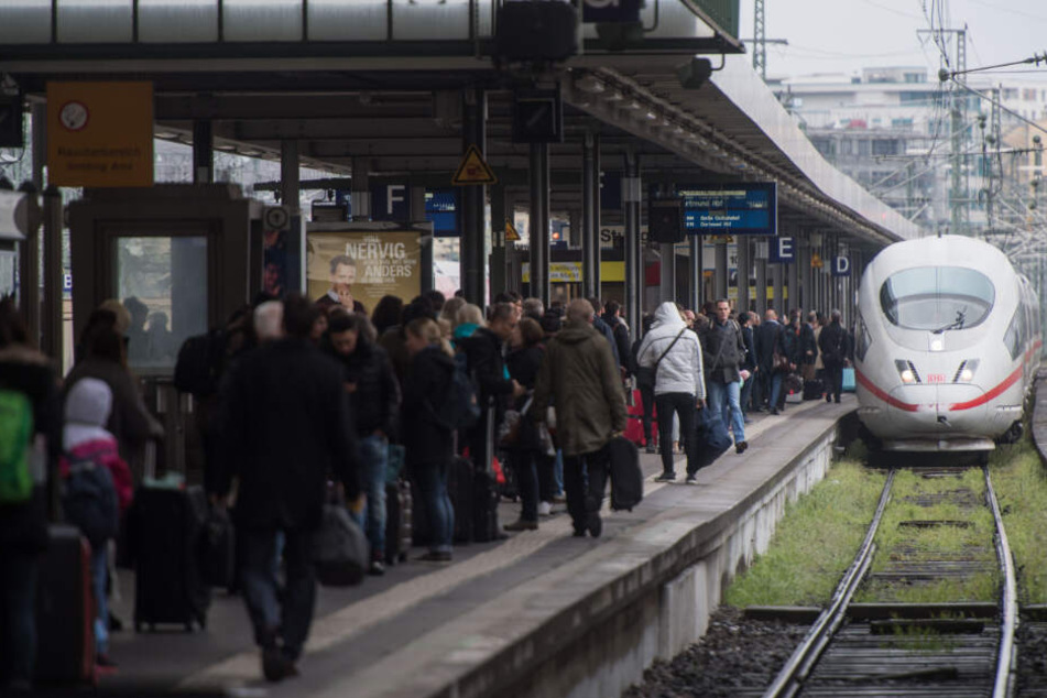 Für Bahnfahrer könnten gute Zeiten anbrechen. (Symbolbild)