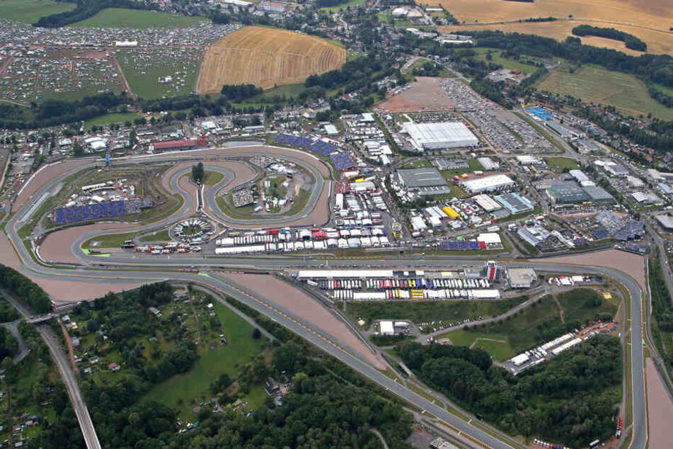 Der Rentner suchte auf dem Sachsenring den Ausgang und blieb dabei in einem Kiesbett stecken. (Symbolbild)