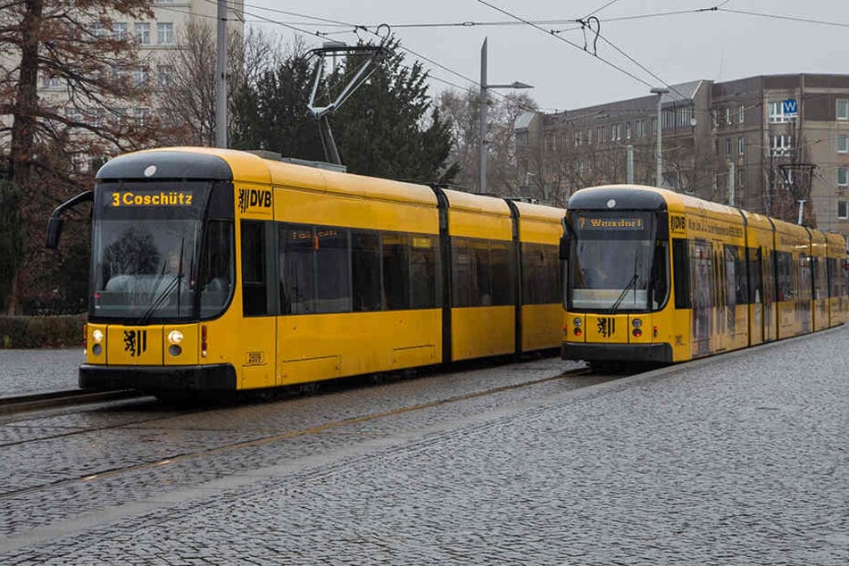 Beide stiegen am Albertplatz in eine Bahn ein.