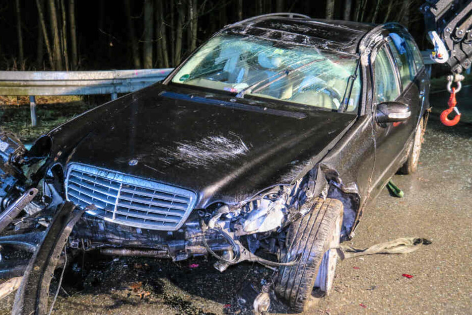 An dem Mercedes entstand ein erheblicher Schaden.
