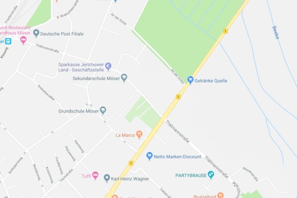 Vor der Sekundarschule an der Thälmannstraße wurde eine Elfjährige von einem Auto angefahren.