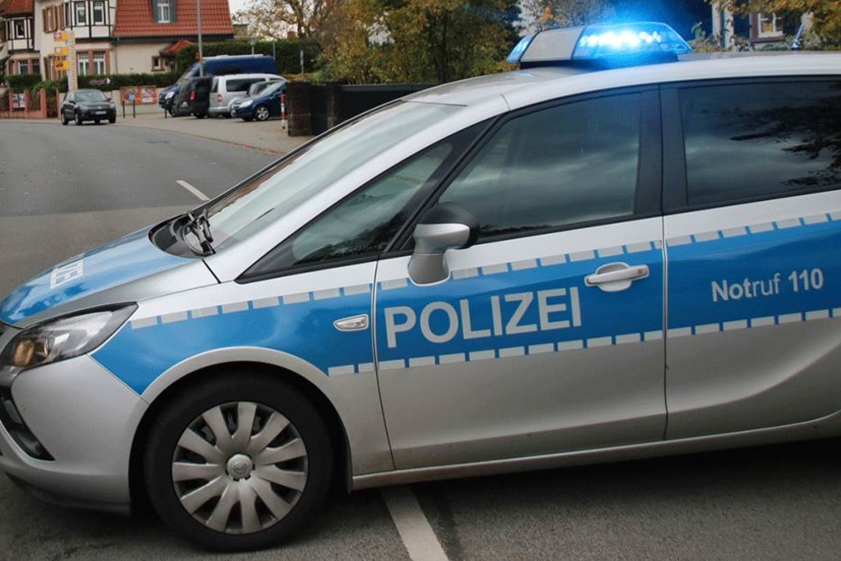 Die Beamten konnten den Zwanzigjährigen stellen. (Symbolbild)