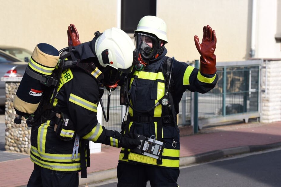 Die Feuerwehr rückte an und löschte das Feuer. (Symbolbild)