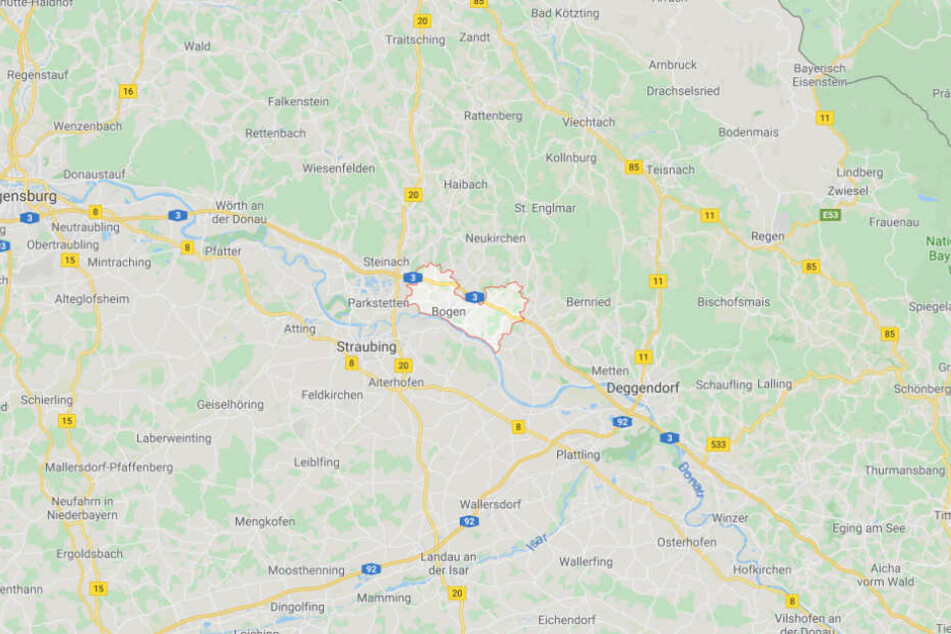 Der Vorfall ereignete sich in Bogen im niederbayerischen Landkreis Straubing-Bogen.