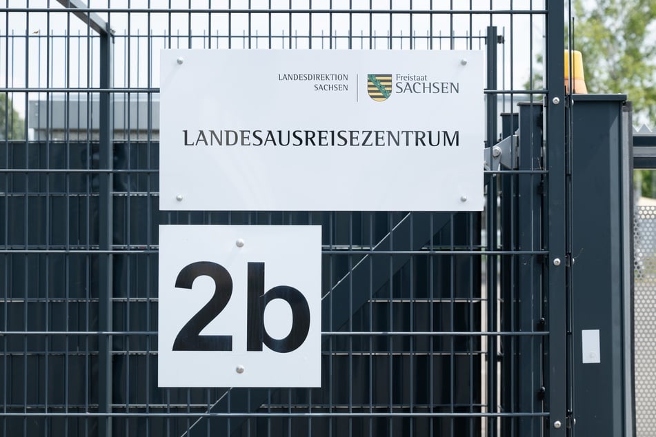 In Sachsen wurden in diesem Jahr (bis Ende November) 847 abgelehnte Asylbewerber abgeschoben.