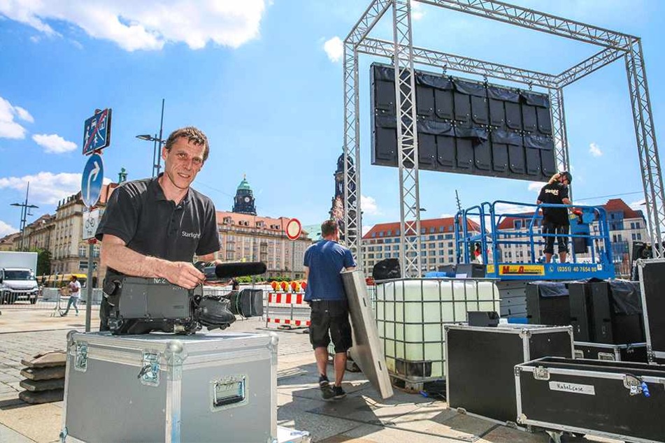 Bereits Dienstag begannen vor dem Kulturpalast die Aufbauarbeiten, deshalb war hier temporär alles gesperrt.