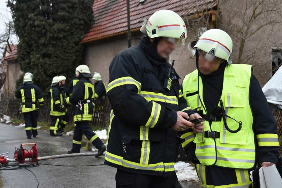 Zahlreiche Feuerwehrmänner vor Ort.
