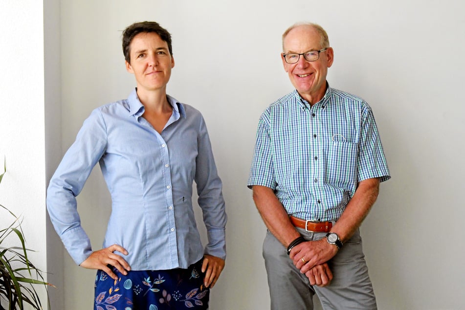 Andrea Mühle (44) und Wolfgang Deppe (66) halten 2G bei Großveranstaltungen für eine gute Möglichkeit, die Inzidenz in Dresden niedrig zu halten.