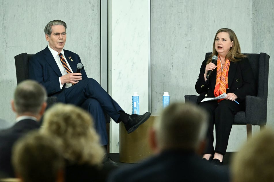 Top Federal Reserve official says central bank should be ready to further lower interest rates