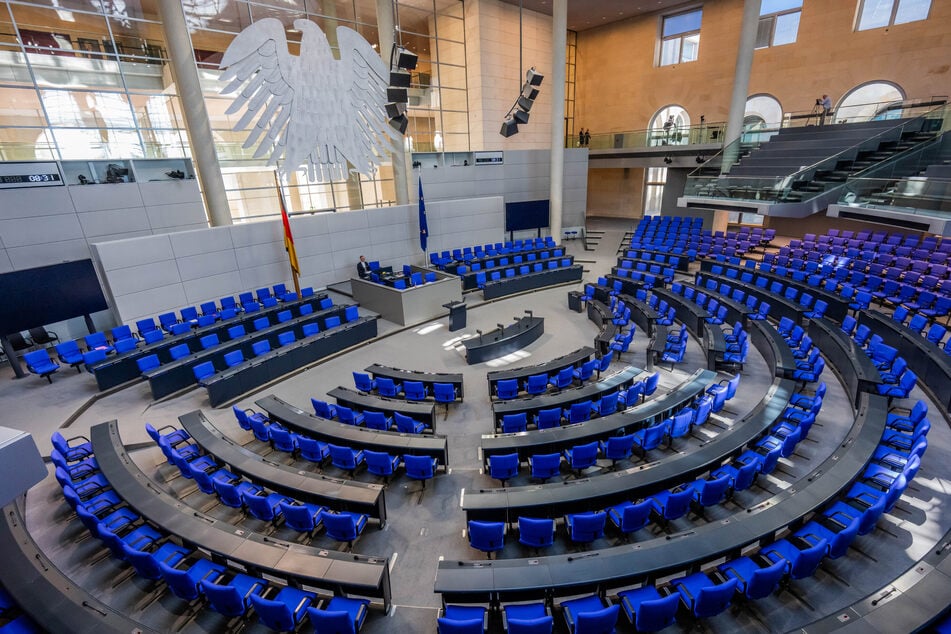 Anfang Juli hatte die Bundesregierung umfassende Maßnahmenpakete beschlossen.