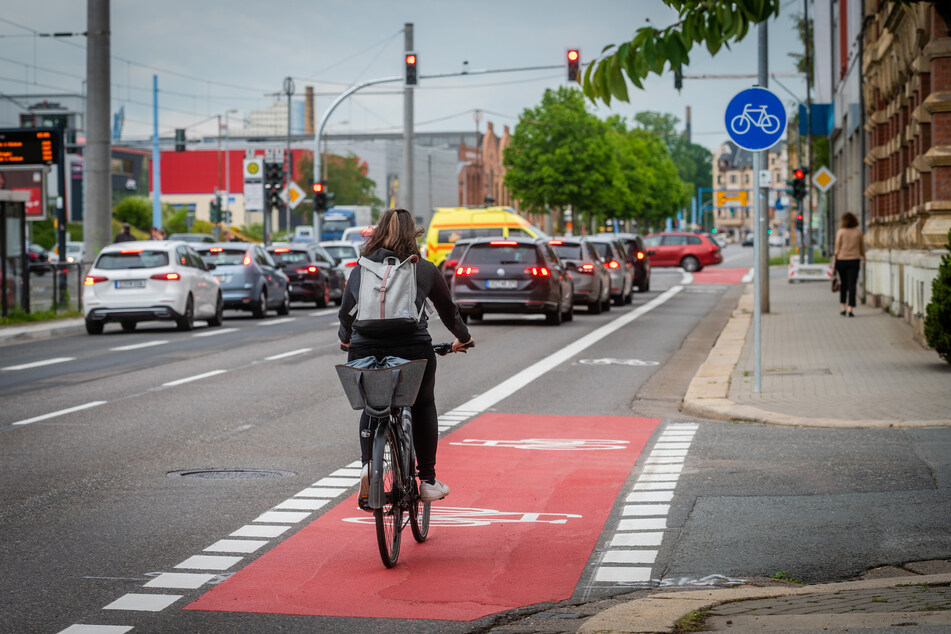 Chemnitz Radweg An Der Zwickauer Strasse Ist Fertig Tag24