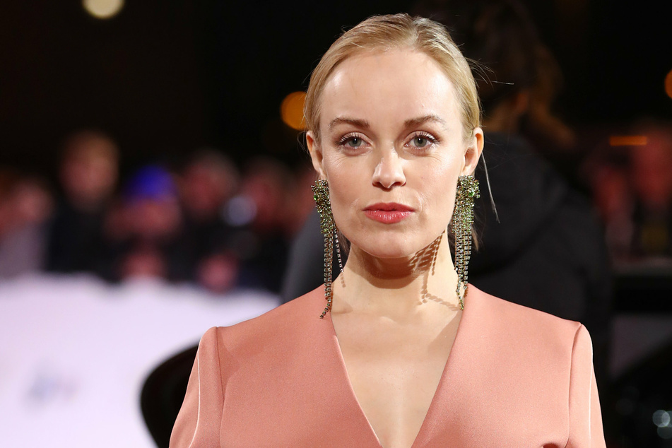 Die Schauspielerin Friederike Kempter (41) kommt im Februar 2018 zu der Verleihung der Goldenen Kamera. (Archivbild)
