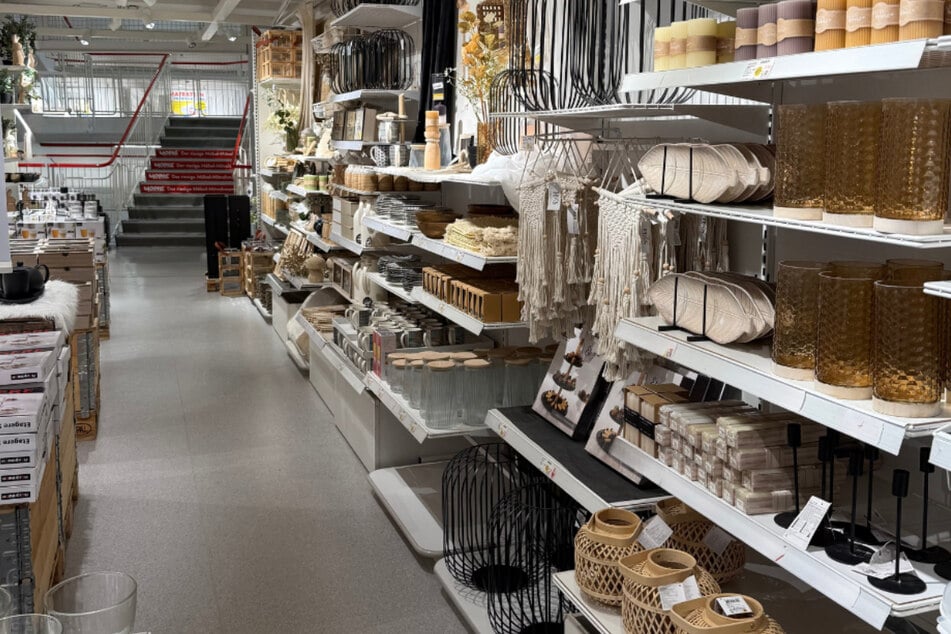 Dieses Möbelhaus startet am Mittwoch (22.4.) Räumungsverkauf wegen Schließung