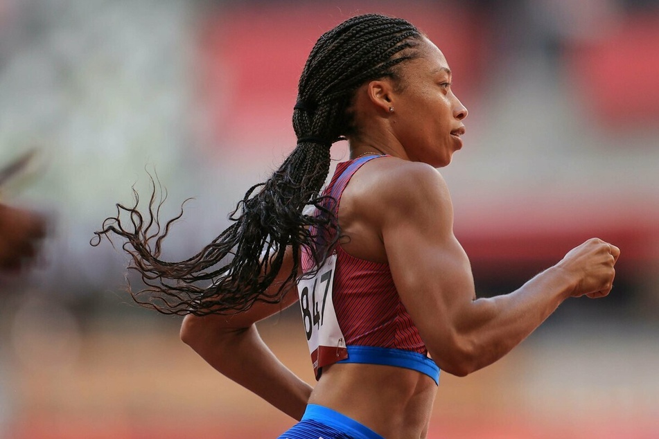 Allyson Felix won her heat in the 400-meter event, crossing the finish line in 50.84 seconds