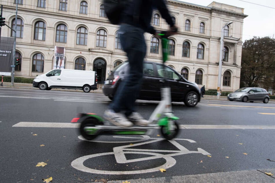 Seit ihrer Zulassung Mitte Juni Sorgen die E-Scooter in den deutschen Städte immer mehr für Probleme.