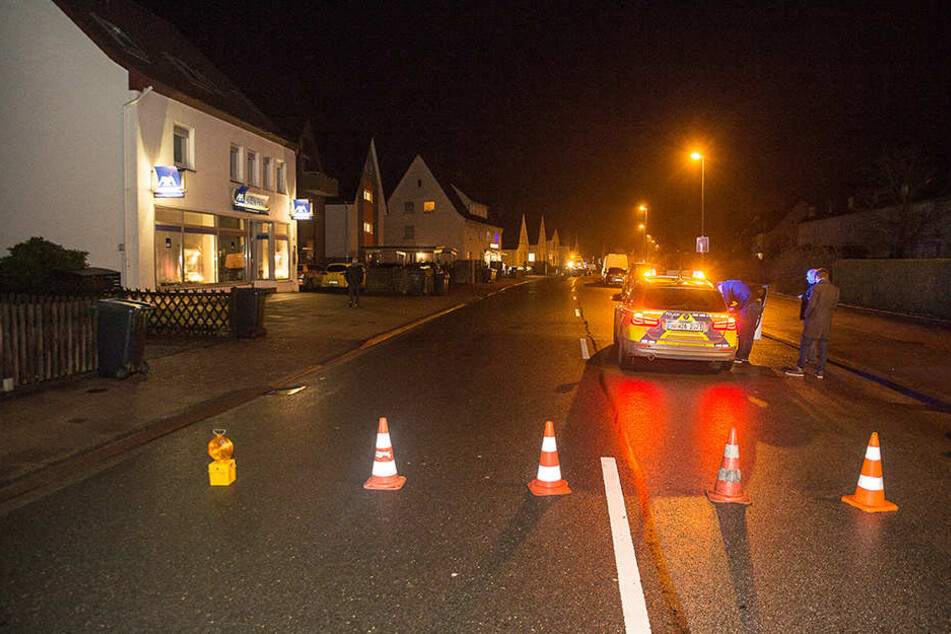 Die Talbrückenstraße musste von der Polizei gesperrt werden.